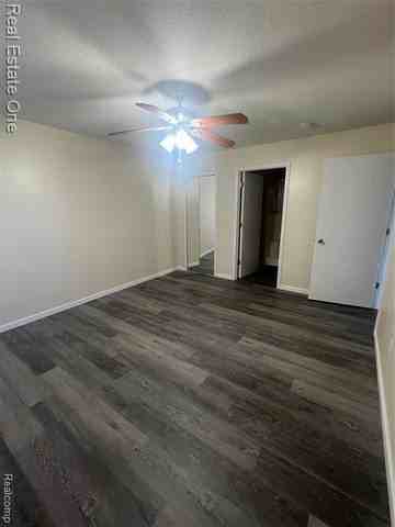 15815 Lakeside Dr #7 - Photo 3 of 21