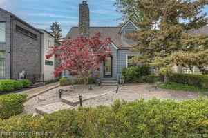 featured image of 328 George Street