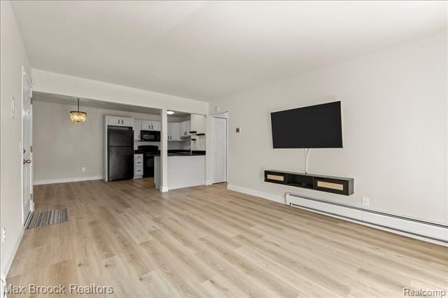 2425 Torquay Ave #101 - Photo 6 of 23