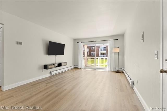 2425 Torquay Ave #101 - Photo 7 of 23