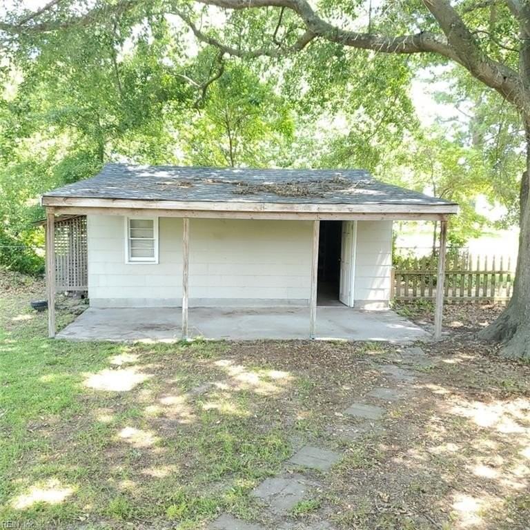 114 Wyoming Ave - Photo 3 of 21