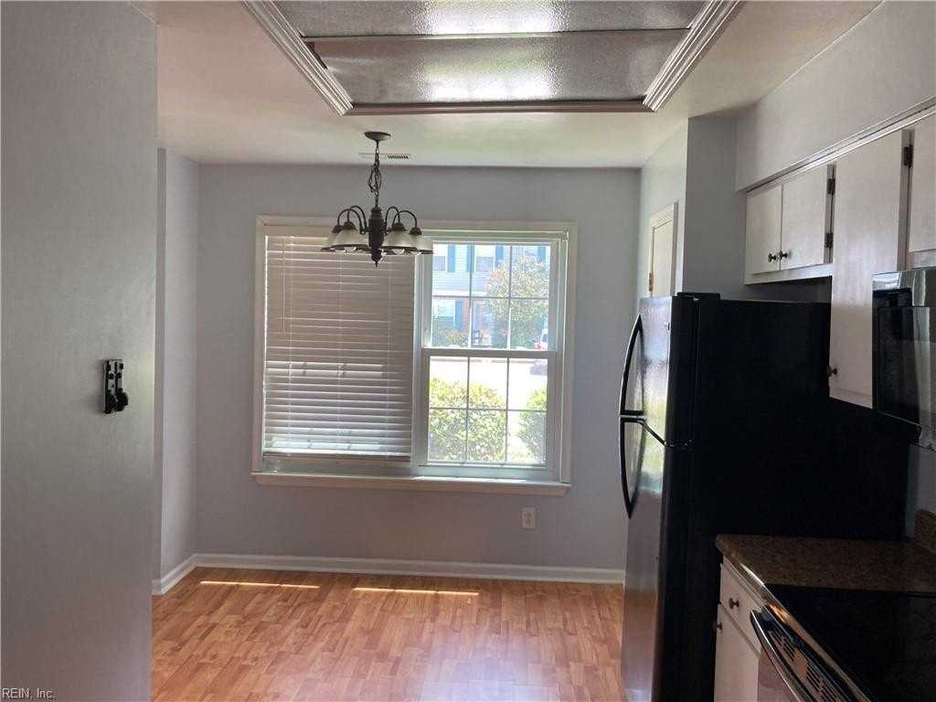 48 Carmine Pl - Photo 5 of 31