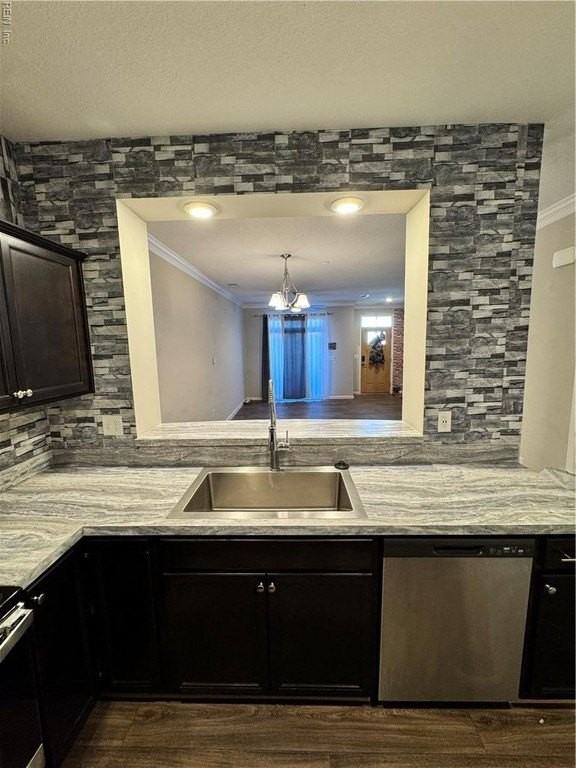 1909 Union Pacific Way - Photo 5 of 31