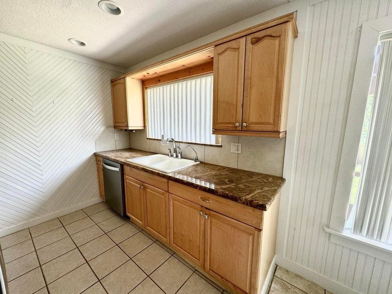 5304 Bosque Ln #37 - Photo 7 of 13