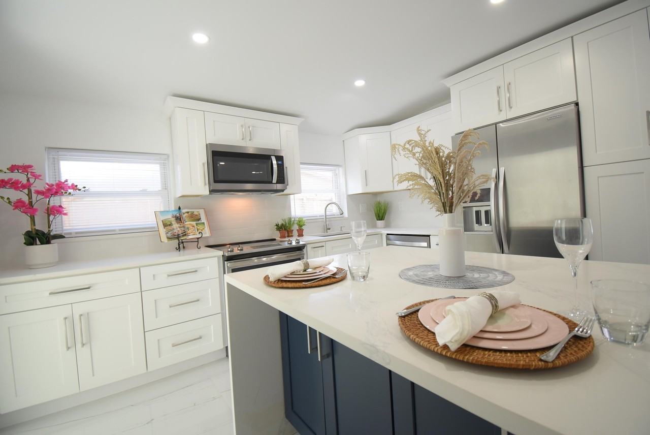 3541 Northwest 37th Avenue