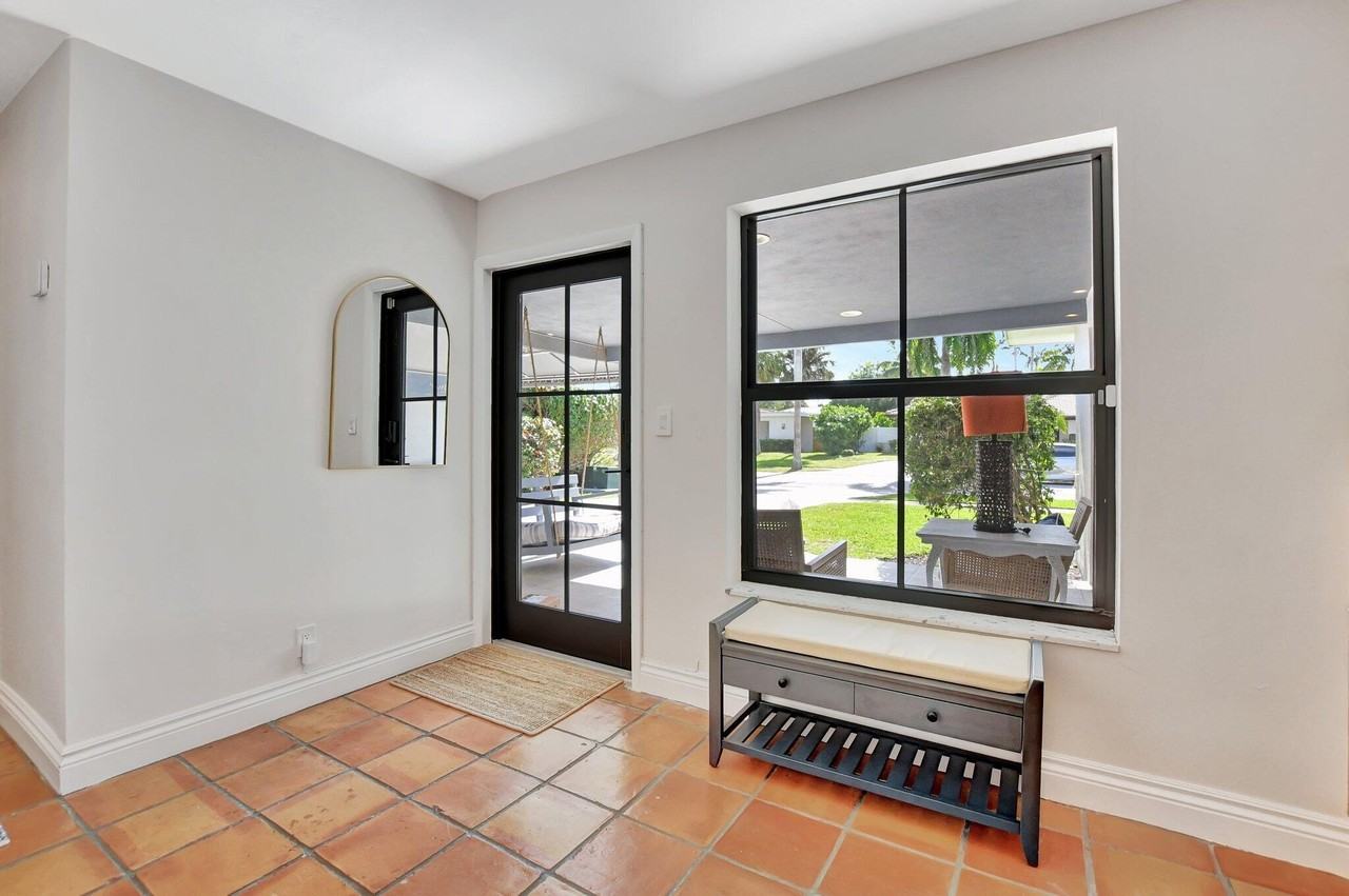 801 Sw 5th St - Photo 5 of 50