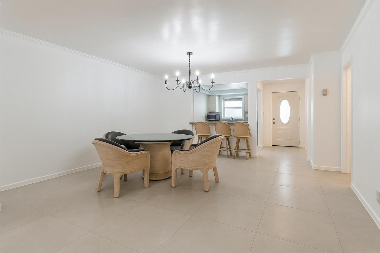 1217 Surf Rd #2 - Photo 2 of 18