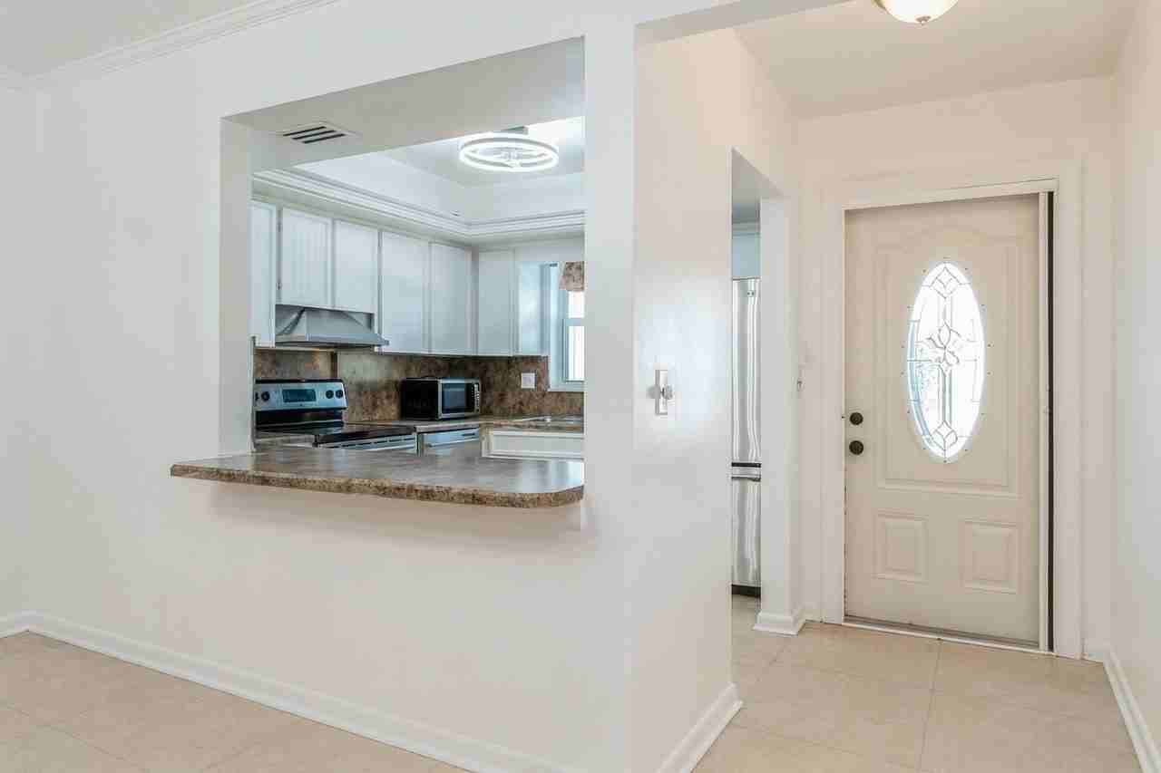 1217 Surf Rd #2 - Photo 3 of 18