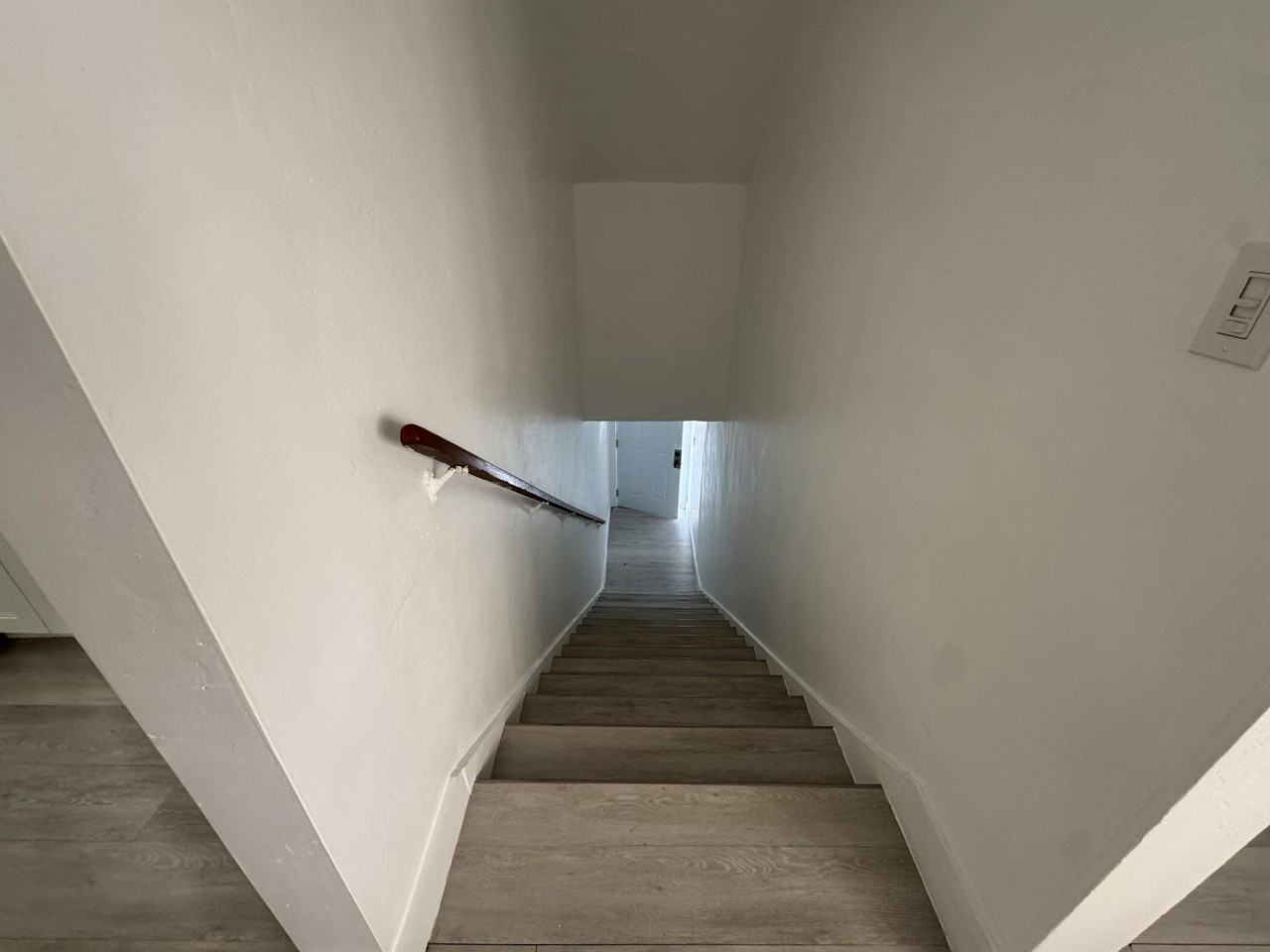 516 49th St #516-2 - Photo 5 of 5