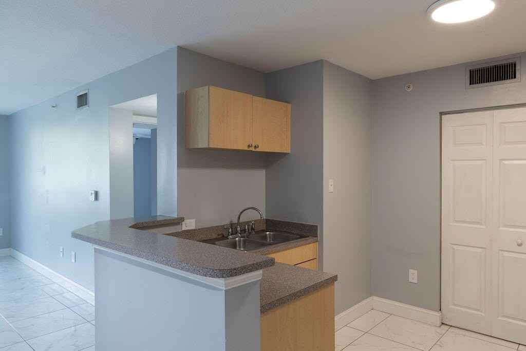 505 Villa Cir - Photo 4 of 25