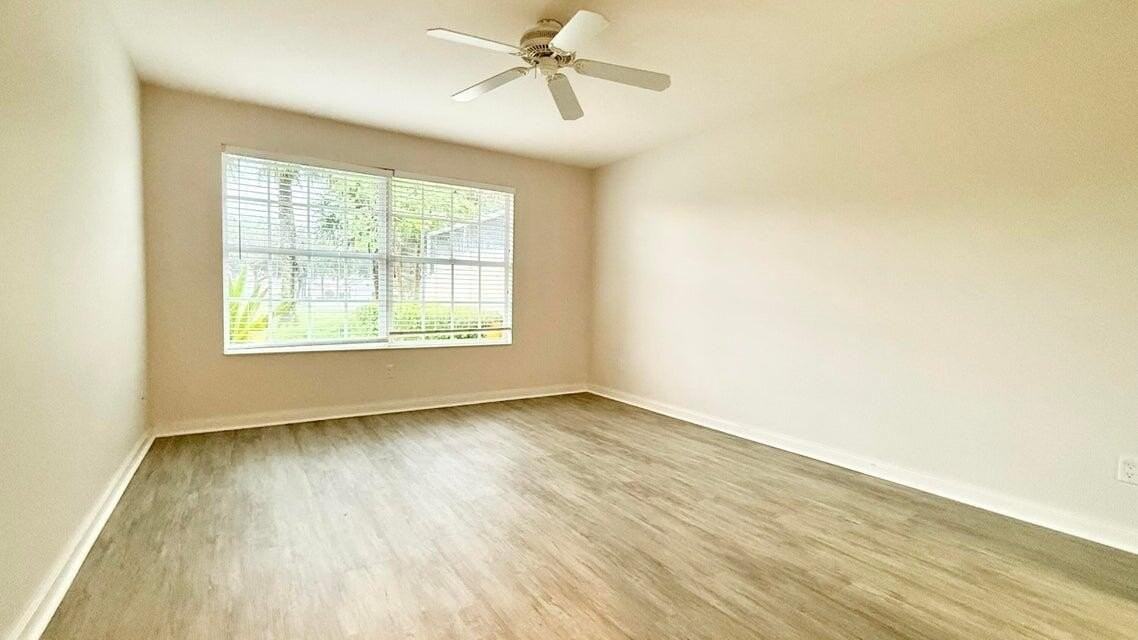 7701 Pine Island Way - Photo 7 of 50