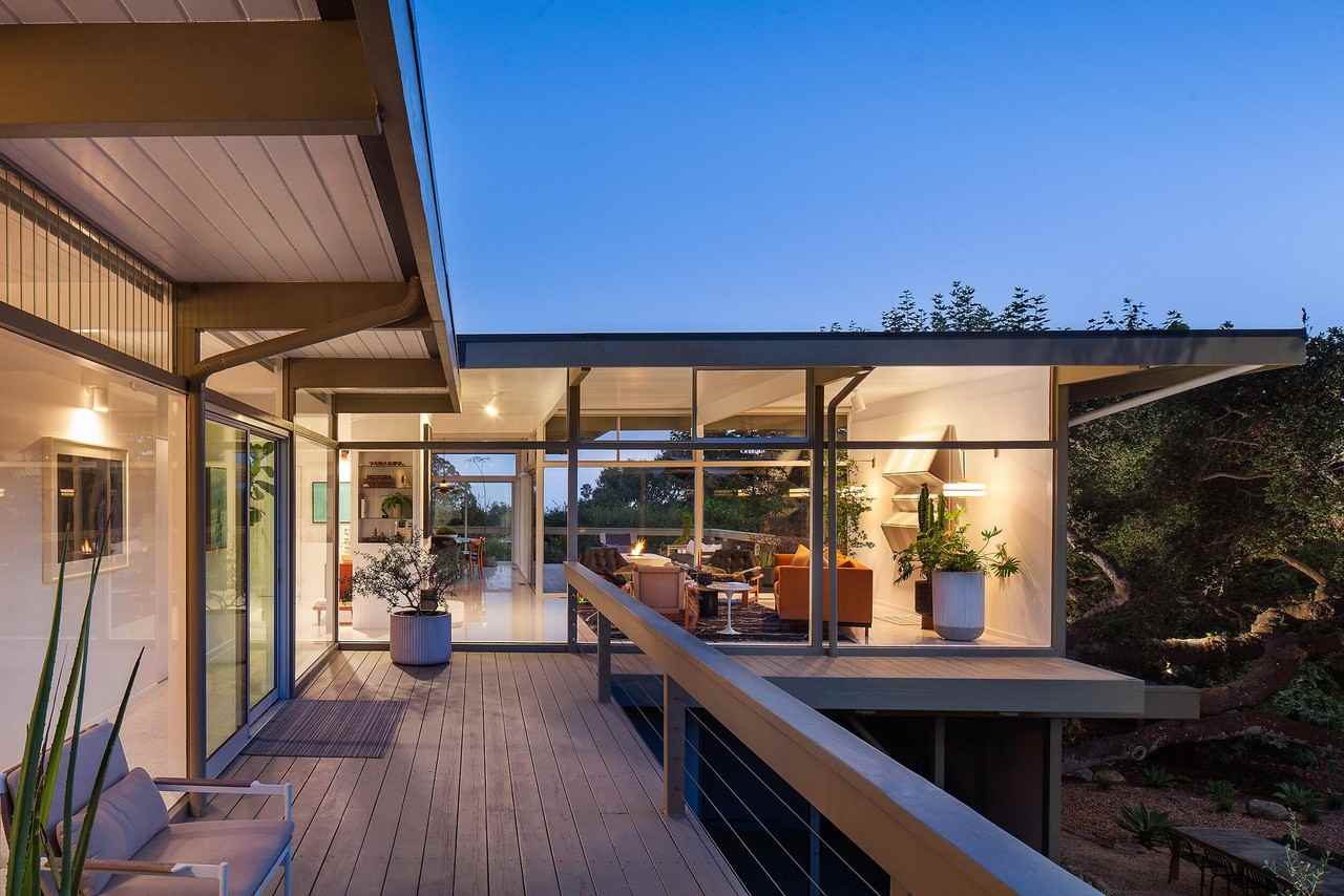 820 Summit Road - Photo 2 of 30