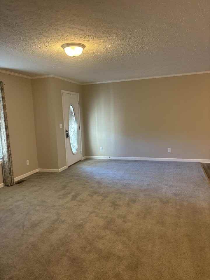 205 Joy Road - Photo 4 of 50