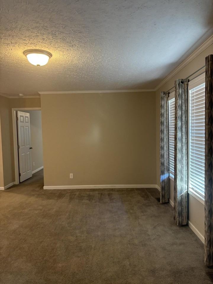 205 Joy Road - Photo 6 of 50