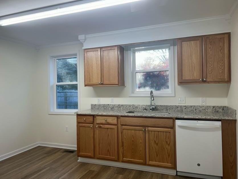 1914 West Oakland Avenue - Photo 3 of 21