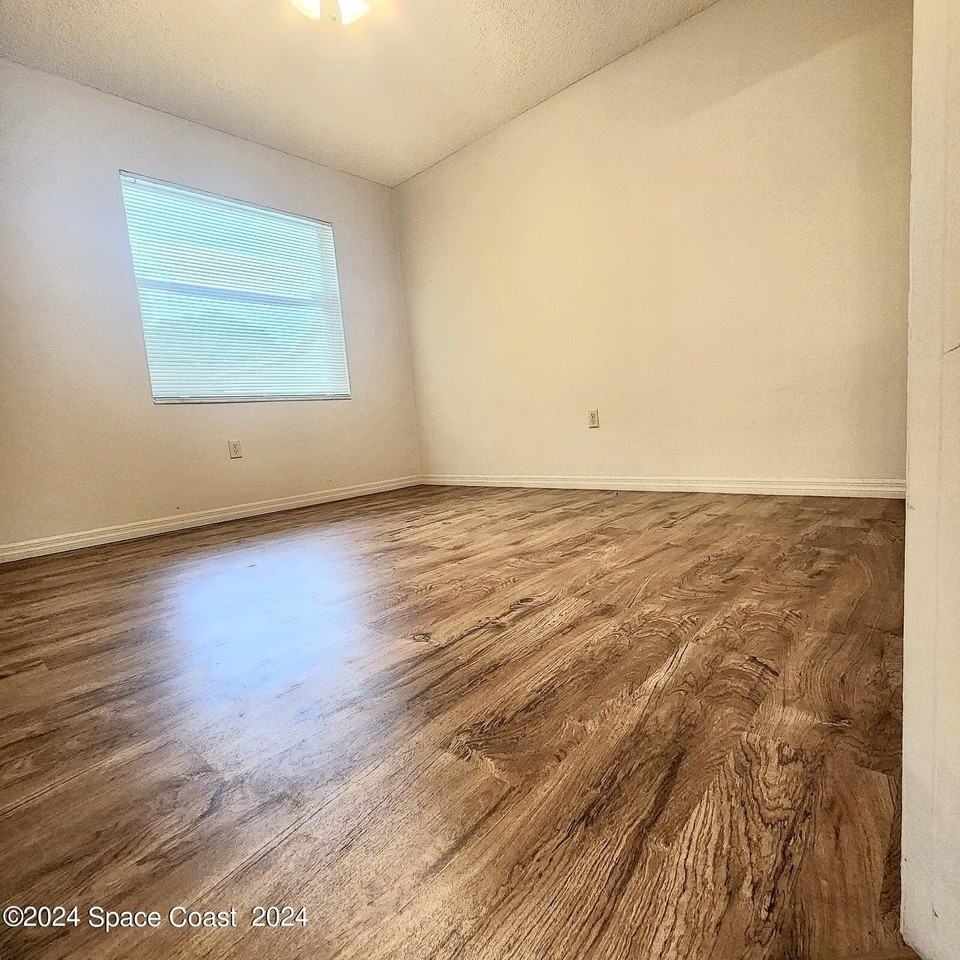 3147 Dunhill Dr - Photo 7 of 12