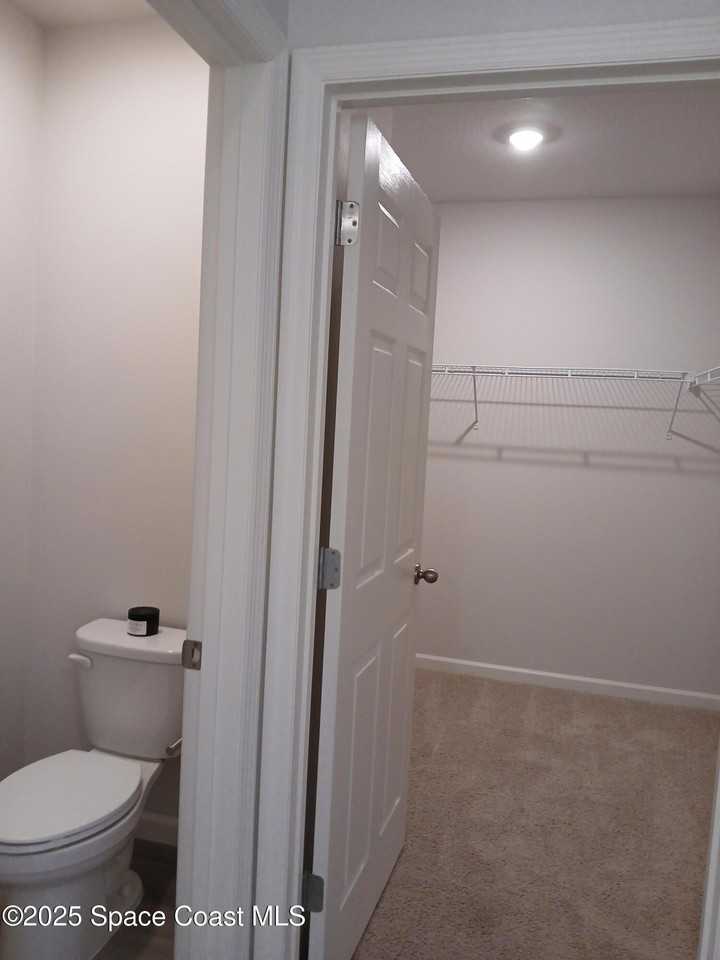 1560 Gardenton St Nw - Photo 7 of 11