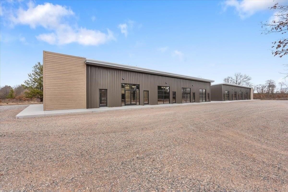 1144 County Road D - Photo 4 of 48