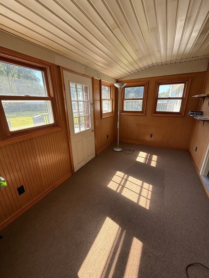 12 Nelson Dr - Photo 4 of 11