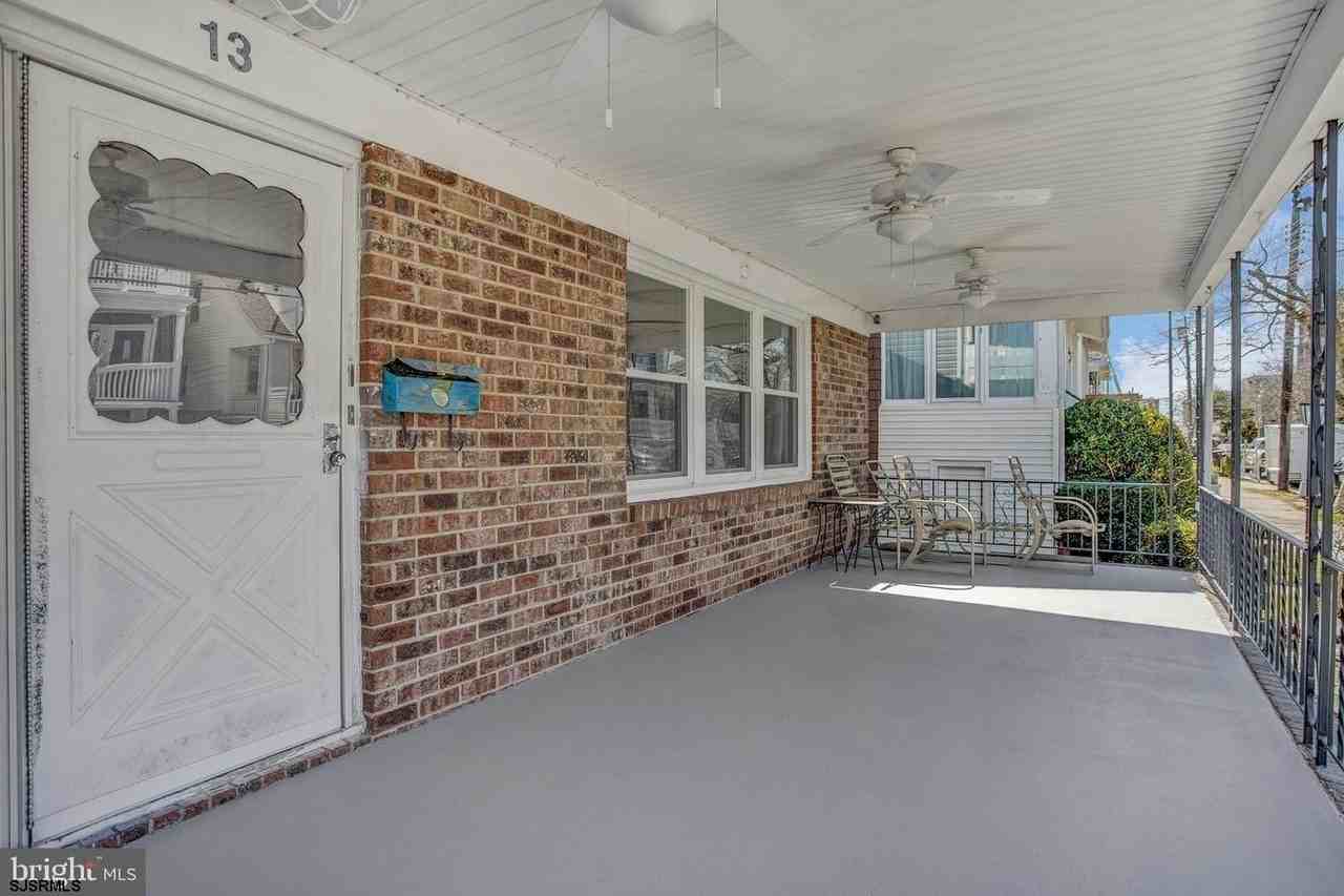 15 N Victoria Ave - Photo 4 of 27