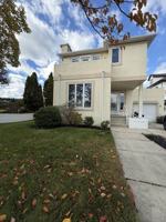 featured image of 33 Seaside Court