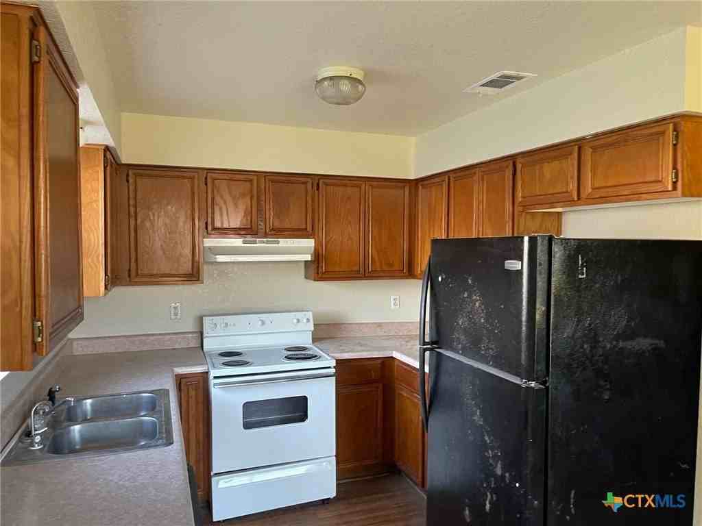 2301 Timberline Dr - Photo 7 of 28