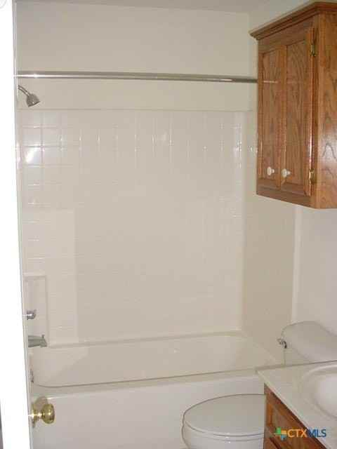 104 Jocelyn Cir - Photo 5 of 19