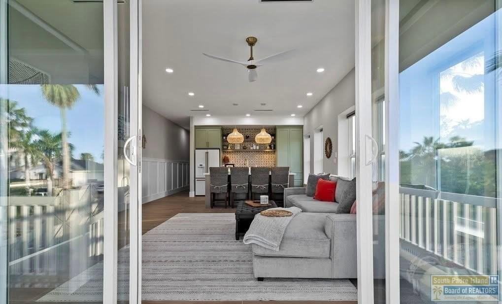 211A W Mesquite St - Photo 4 of 16