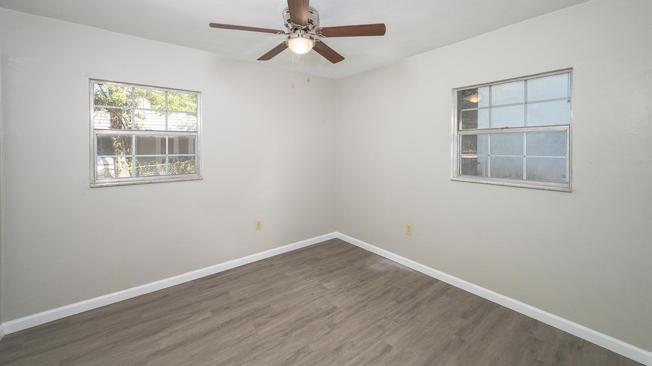 1103 California St - Photo 6 of 8