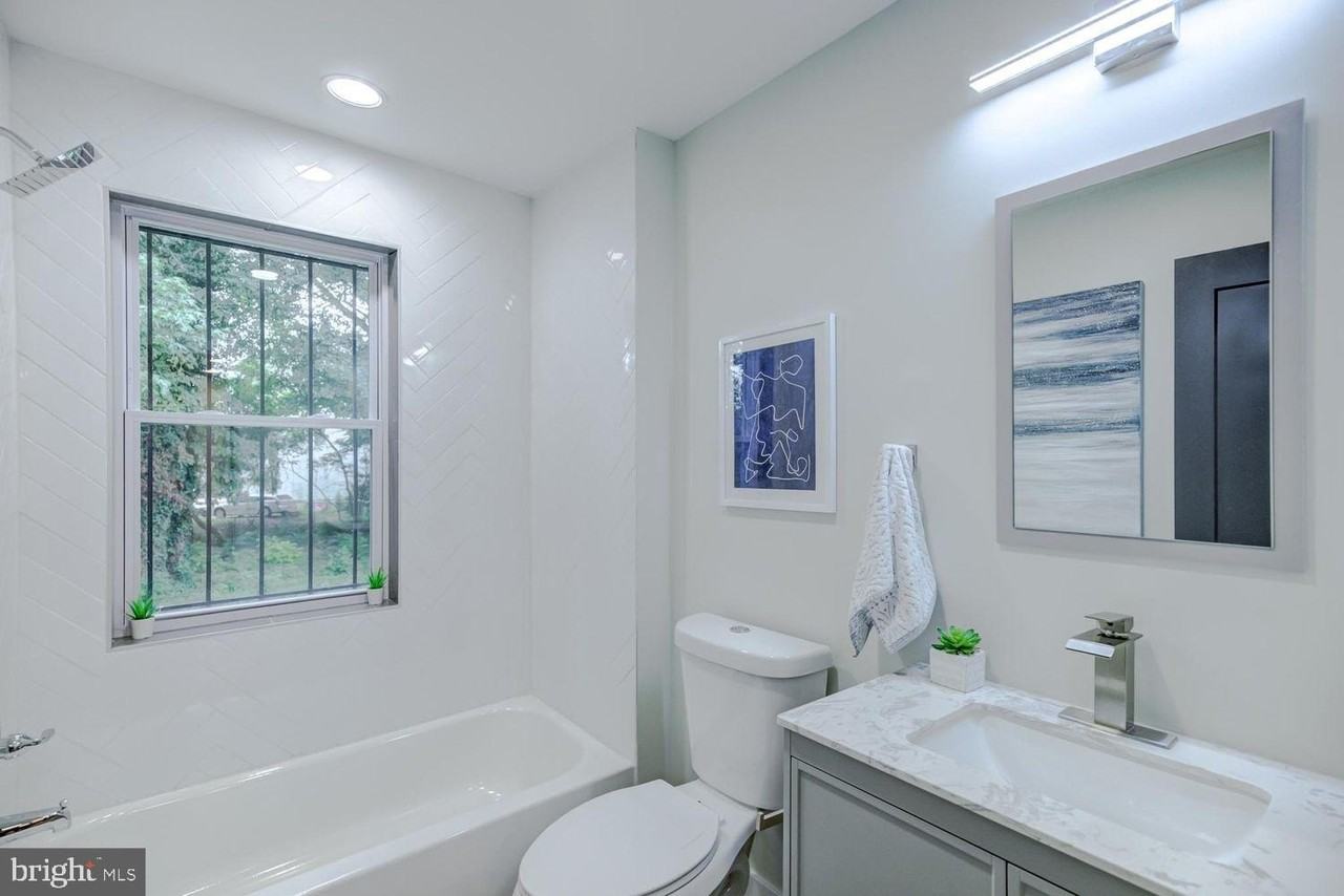 1420 Eastern Ave Ne Apt 5c #5C - Photo 5 of 7