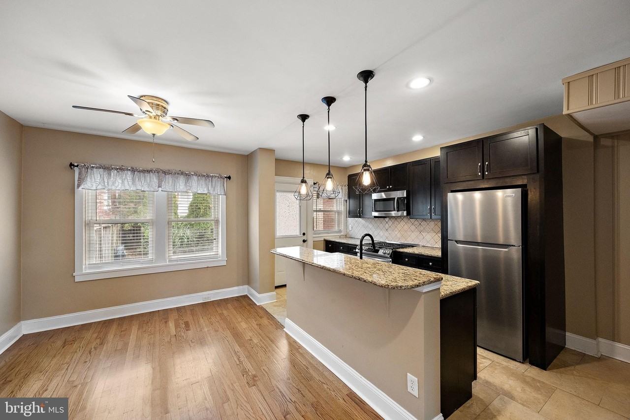 2117 Gilles St - Photo 6 of 20