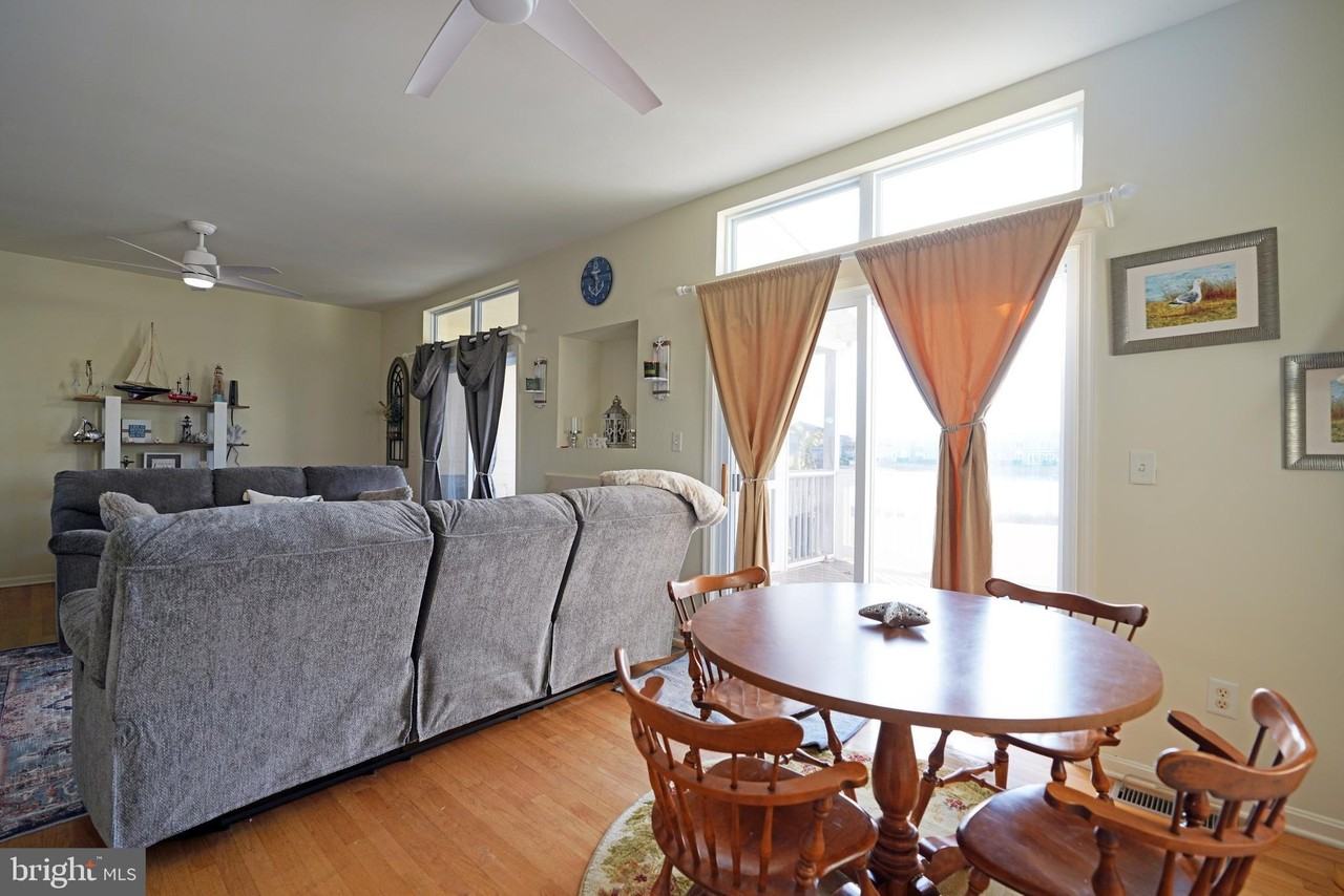 268 Lakeside Drive - Photo 5 of 35