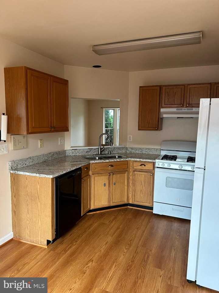 206 Arcadia Shores Circle - Photo 5 of 15