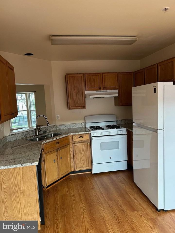 206 Arcadia Shores Circle - Photo 6 of 15