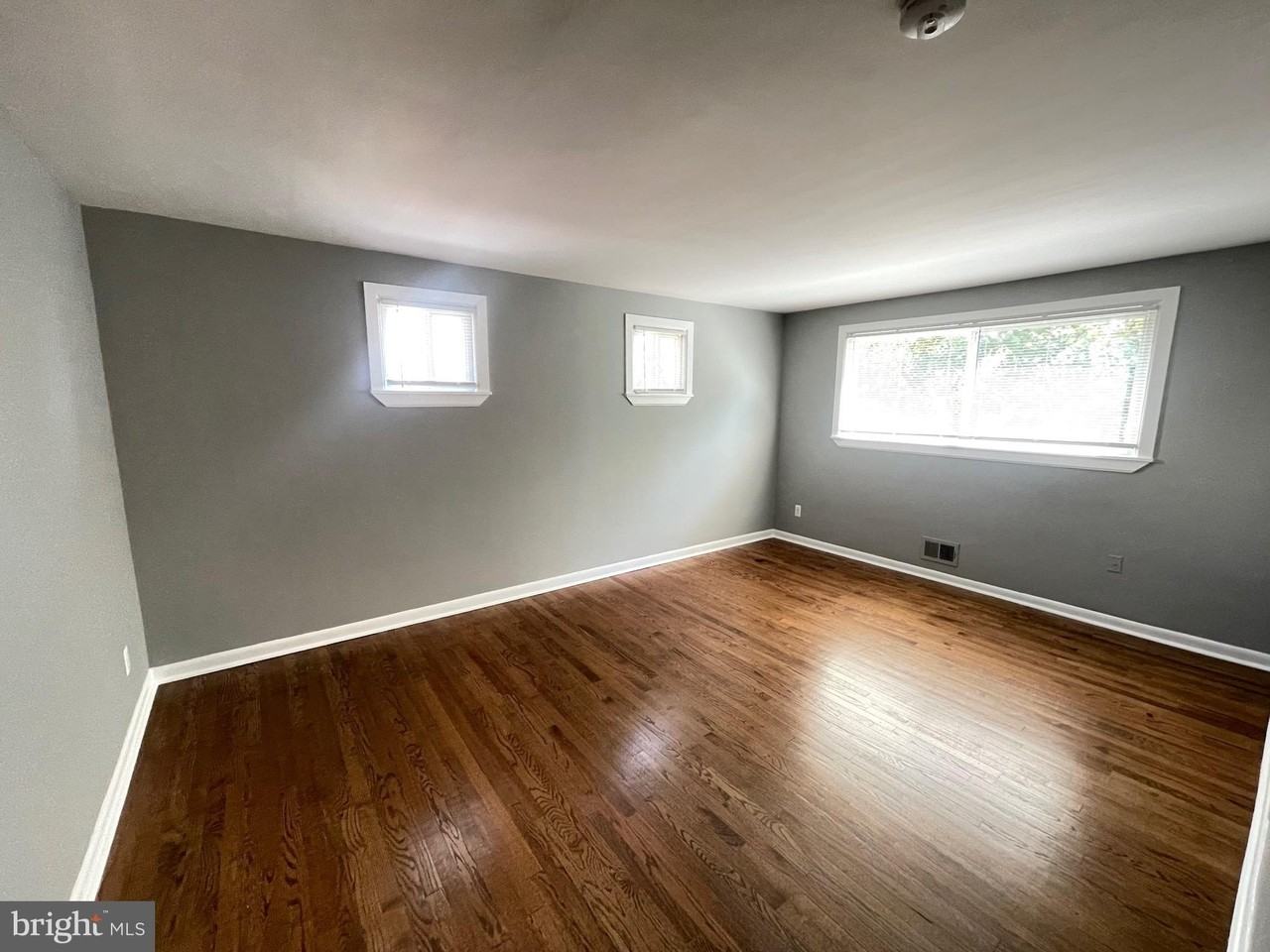 5603 Hilltop Avenue #B - Photo 7 of 15