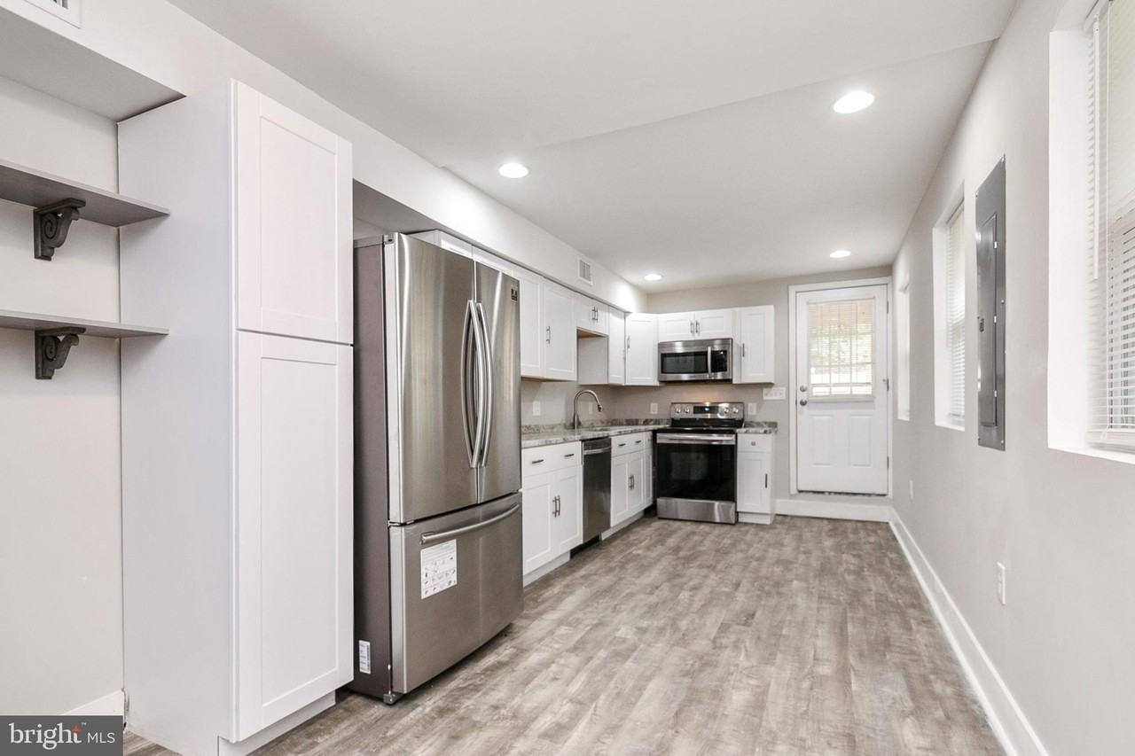 2221 E Fayette St - Photo 2 of 13