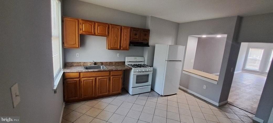 2427 East Federal Street - Photo 2 of 10