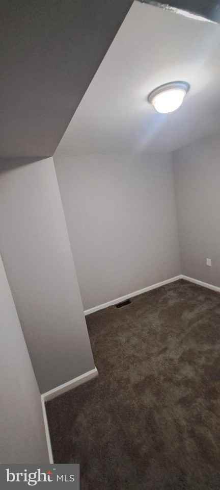 2427 East Federal Street - Photo 5 of 10