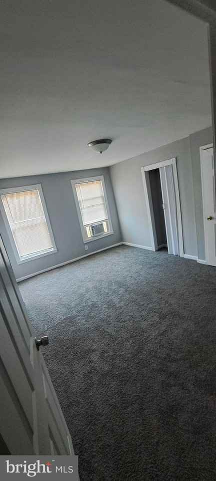 2427 East Federal Street - Photo 7 of 10