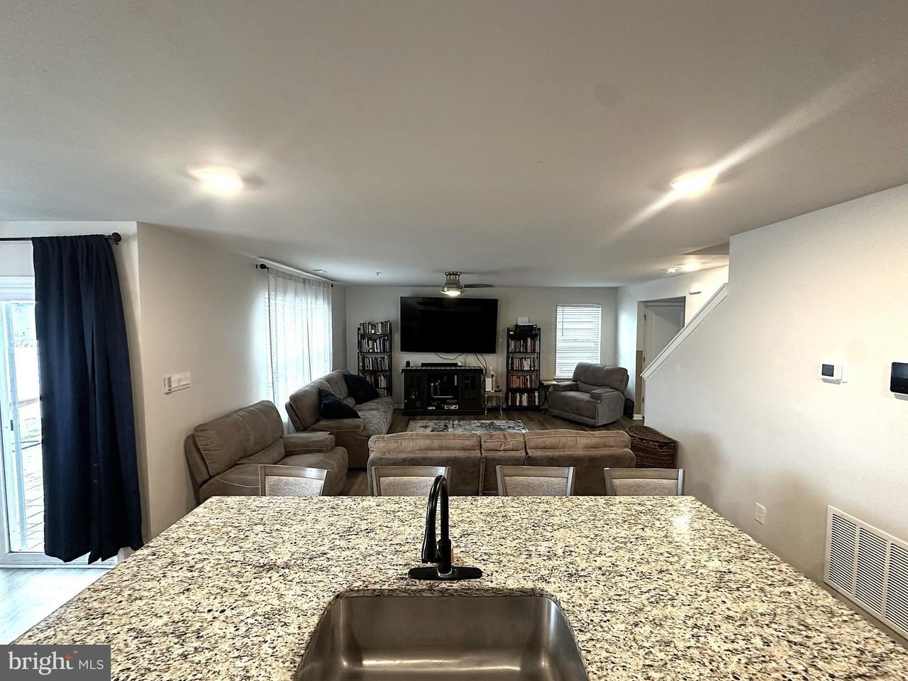 490 Mossy Grove Ln - Photo 5 of 20