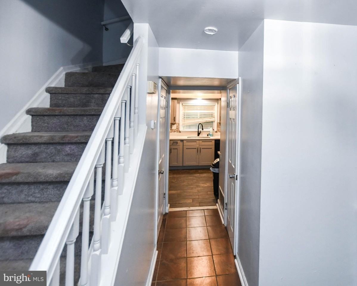 2725 Red Lion Place - Photo 4 of 25