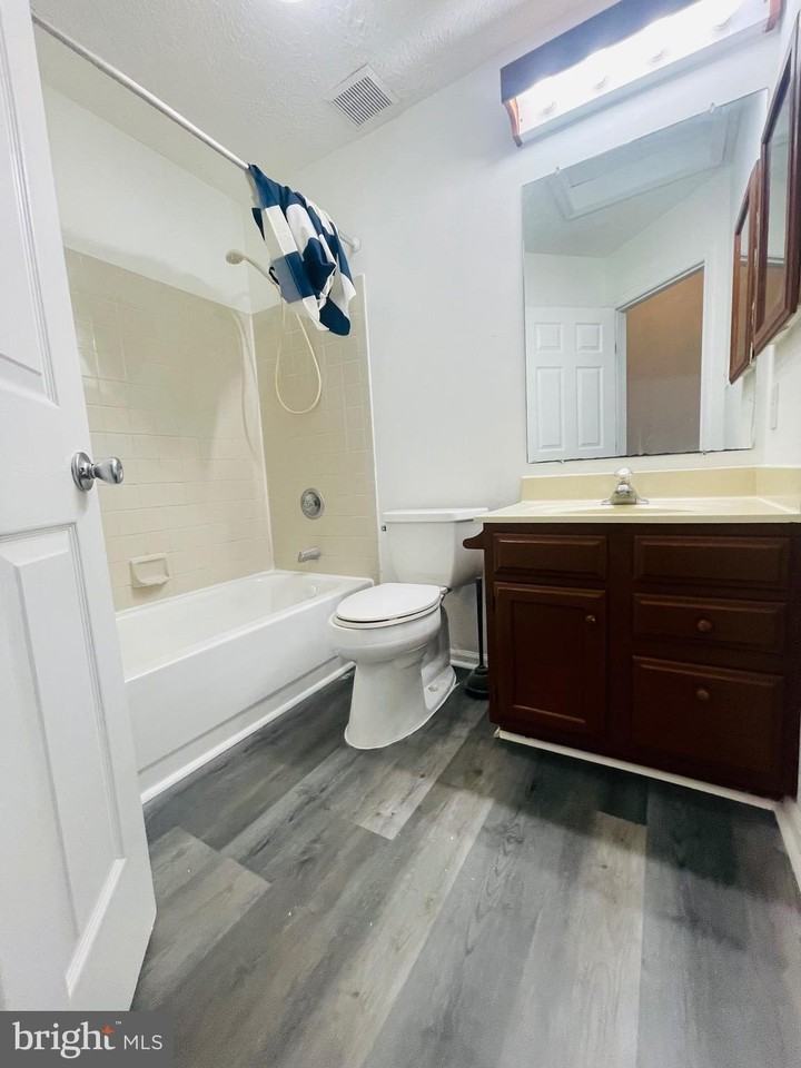 8545 Black Star Cir - Photo 3 of 39