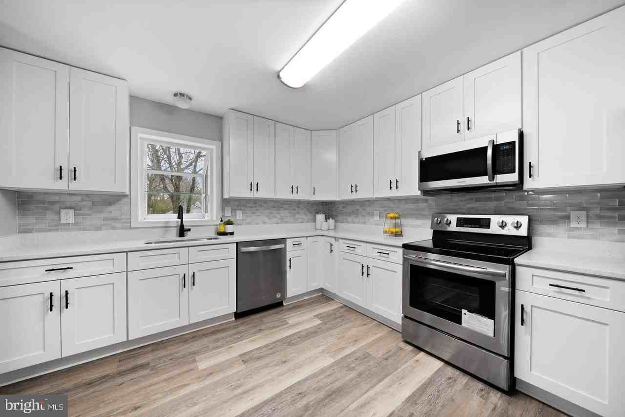 45867 Broun Ter - Photo 4 of 12