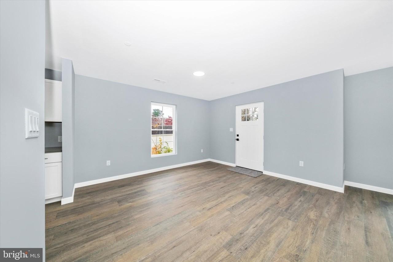 17410 Gay St - Photo 6 of 28