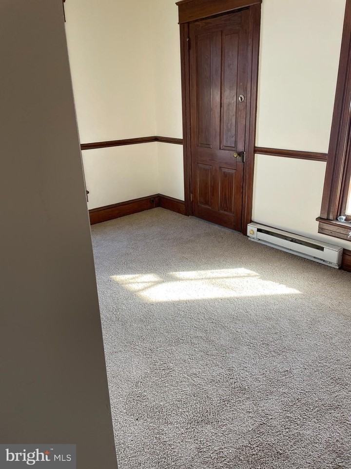 648-650 N MULBERRY Street - Photo 7 of 9