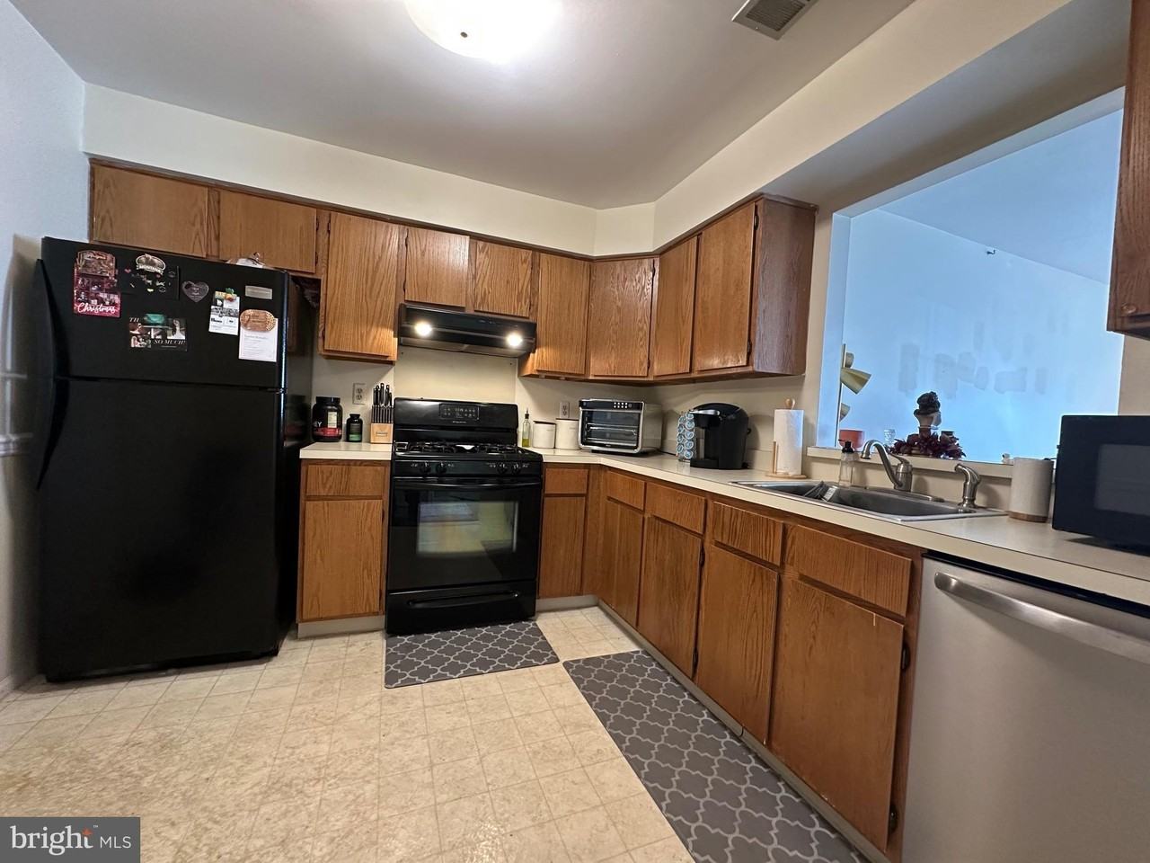 181 Wyndham Place - Photo 6 of 22