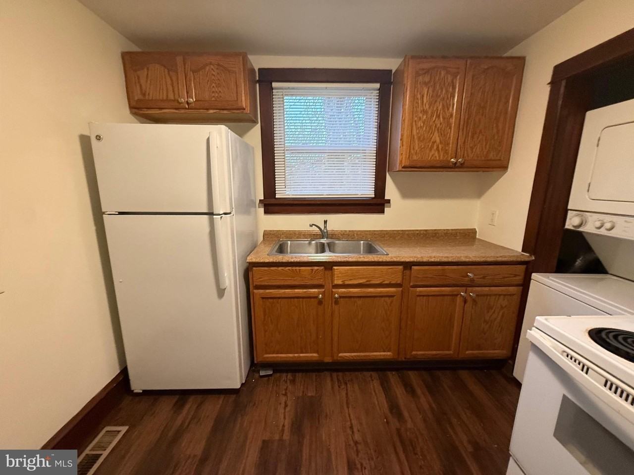 266 Shell Road - Photo 5 of 14