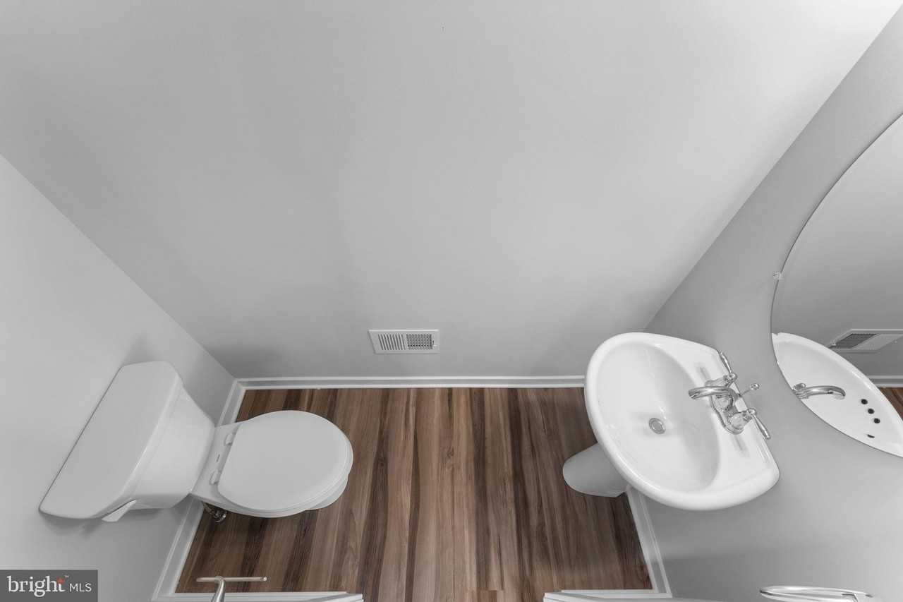 153 Old Lincoln Hwy - Photo 6 of 19