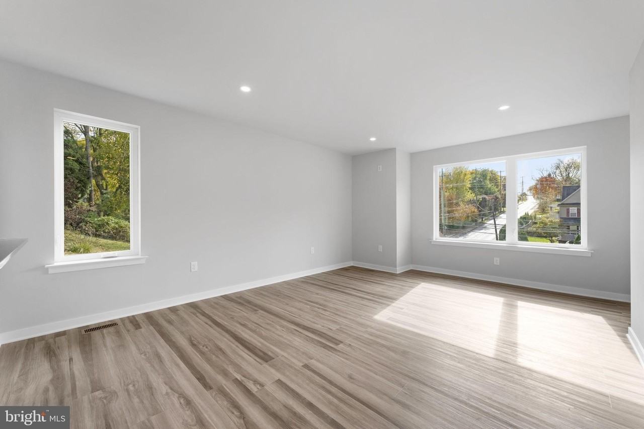 153 Old Lincoln Hwy - Photo 7 of 19