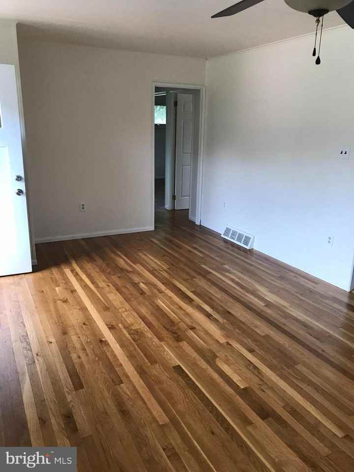 46 E Lemon St - Photo 3 of 8